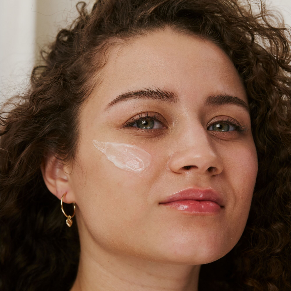 Clari-T Skin Balancing Gel-Cream with 2% Salicylic Acid + Niacinamide