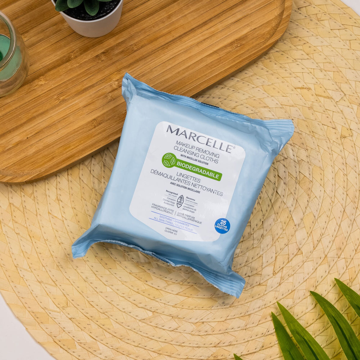 Lingettes démaquillantes nettoyantes biodégradables - Valeur spéciale
