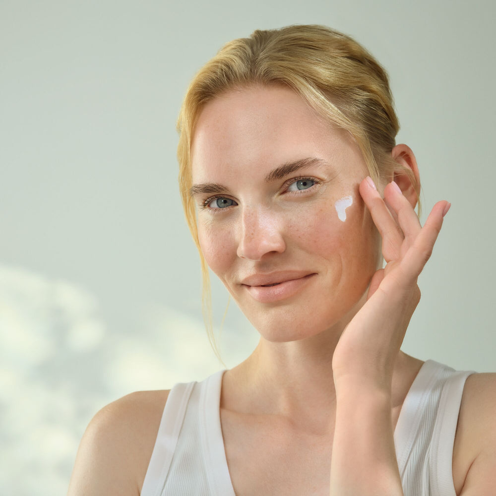 100% Mineral Sun Serum SPF 30