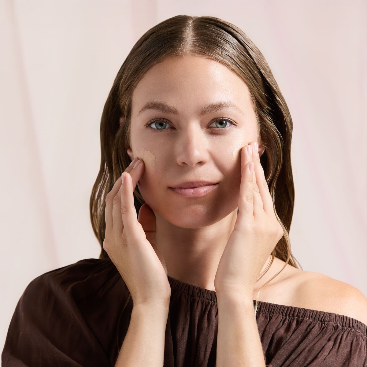 Skincaring Fond de teint sérum éclat