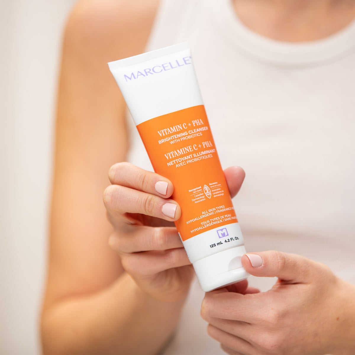 Vitamine C + PHA Nettoyant illuminant avec probiotiques